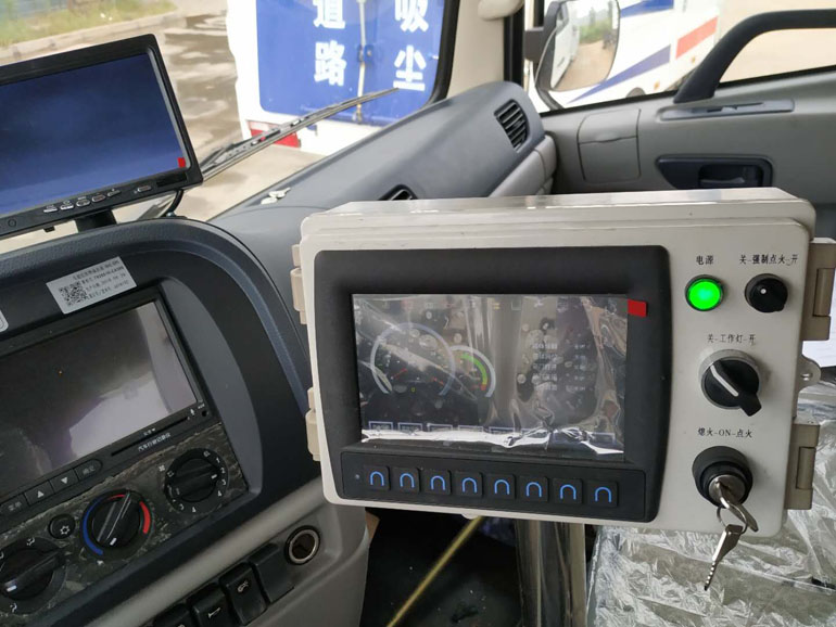 东风天锦扫路车智能自动化操作显示屏
